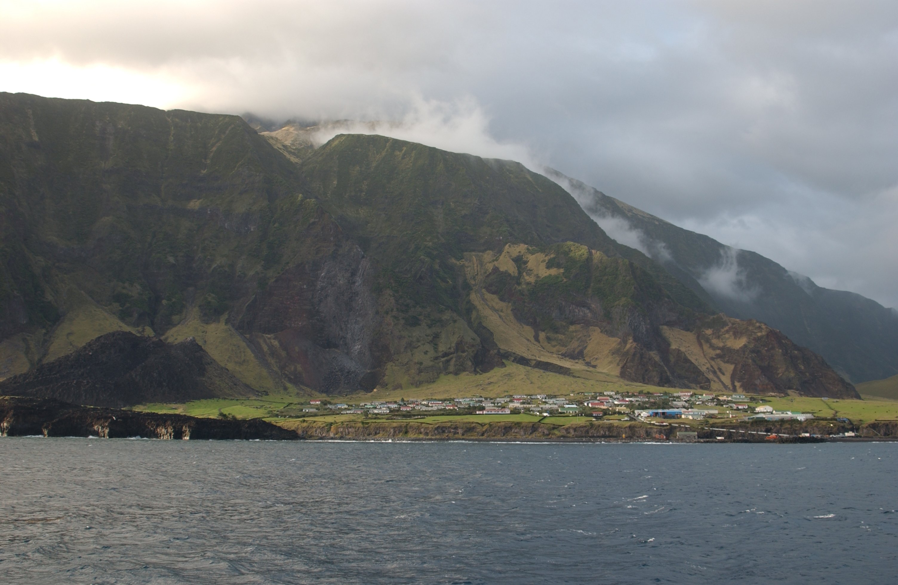 Tristan da Cunha, Atlantic Odyssey © Hadoram Shirihai-Oceanwide Expeditions (3).JPG_Hadoram Shirihai